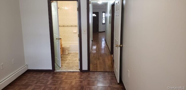 Photo - 137-07 253rd St