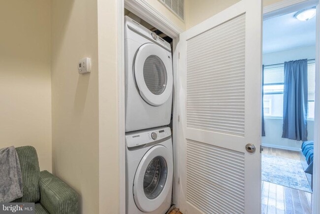 Building Photo - 2243 N 12th St Rental