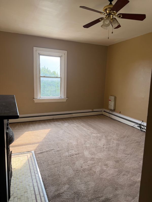 1229 Brownsville Rd Unit 2 LEFT