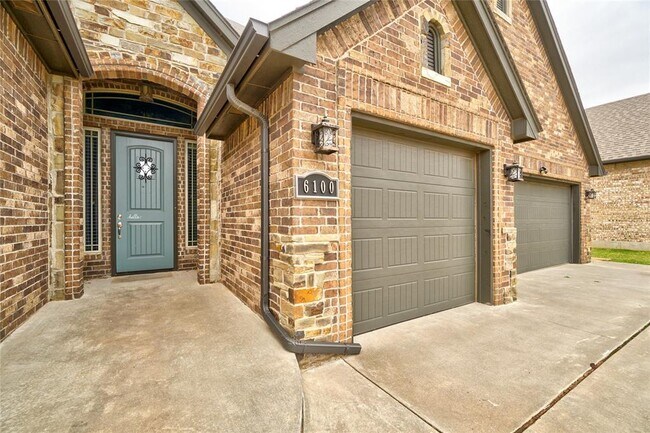 Building Photo - 6100 NW 154th St