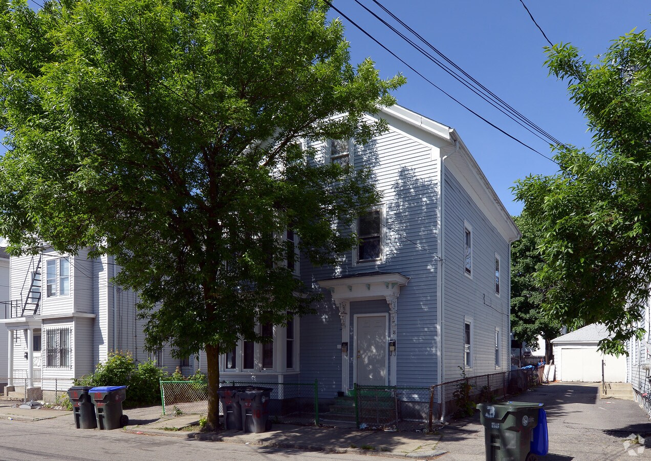 Photo - 18 Alverson Ave Apartments