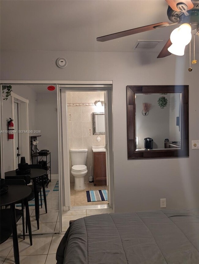 Photo - 945 SW 9th St Unit A