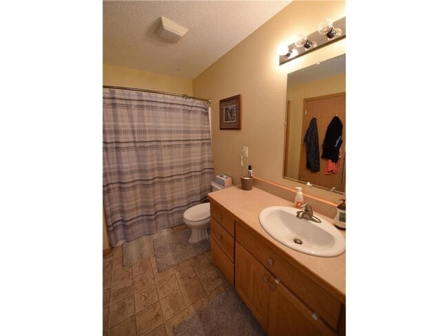 Photo - 12858 Woodfern Ln Unit 1