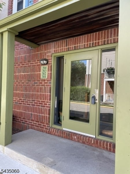 Photo - 50 Pine St