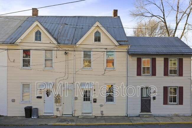 218 N College St