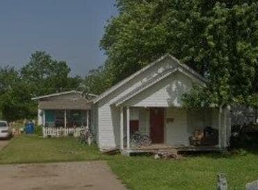 Building Photo - 827 S Harrison Ave