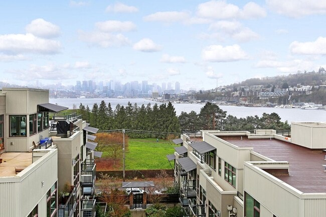 Photo - 2Bd/2Ba Seattle Condo Unidad 214