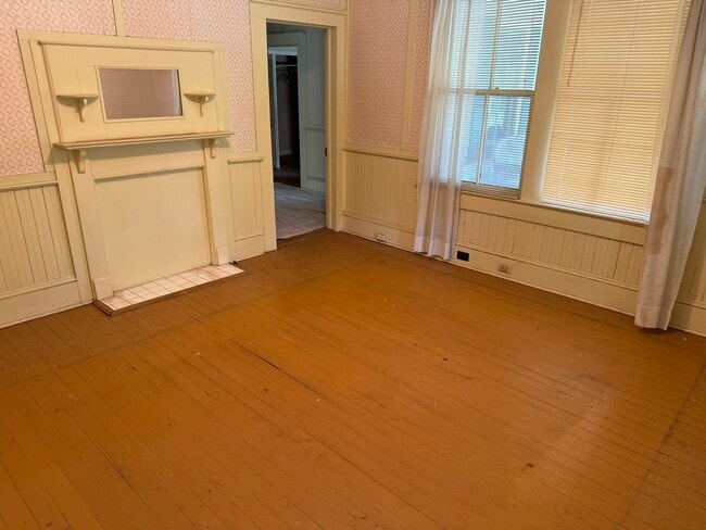 Bedroom 1 of 3