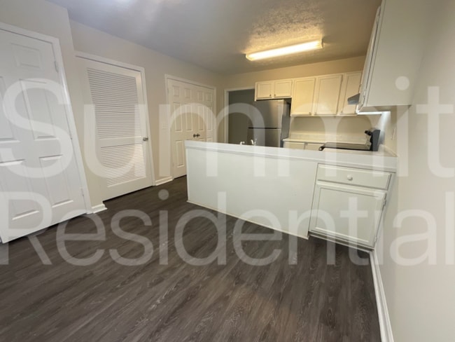 Photo - 2783 Coventry Green SE