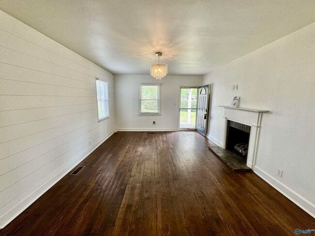 Photo - 1906 Vanderbilt Cir SW