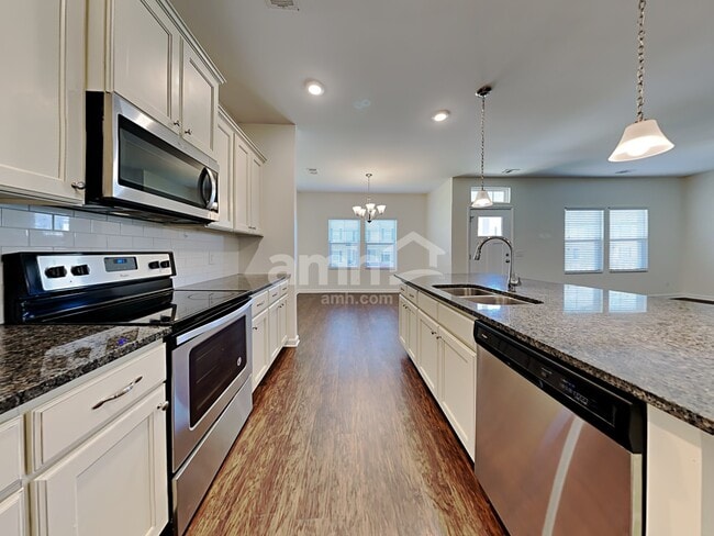 Photo - 13 Crabapple Cir