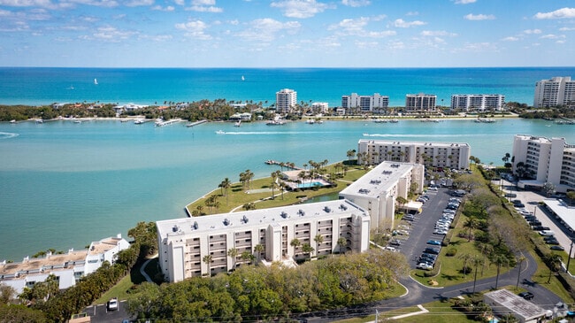 Building Photo - 200 Intracoastal Pl Unit 103 Rental