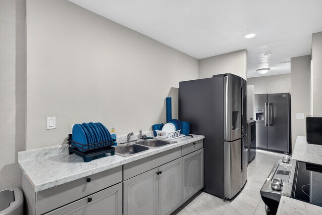 Photo - 1941 Brown Rd