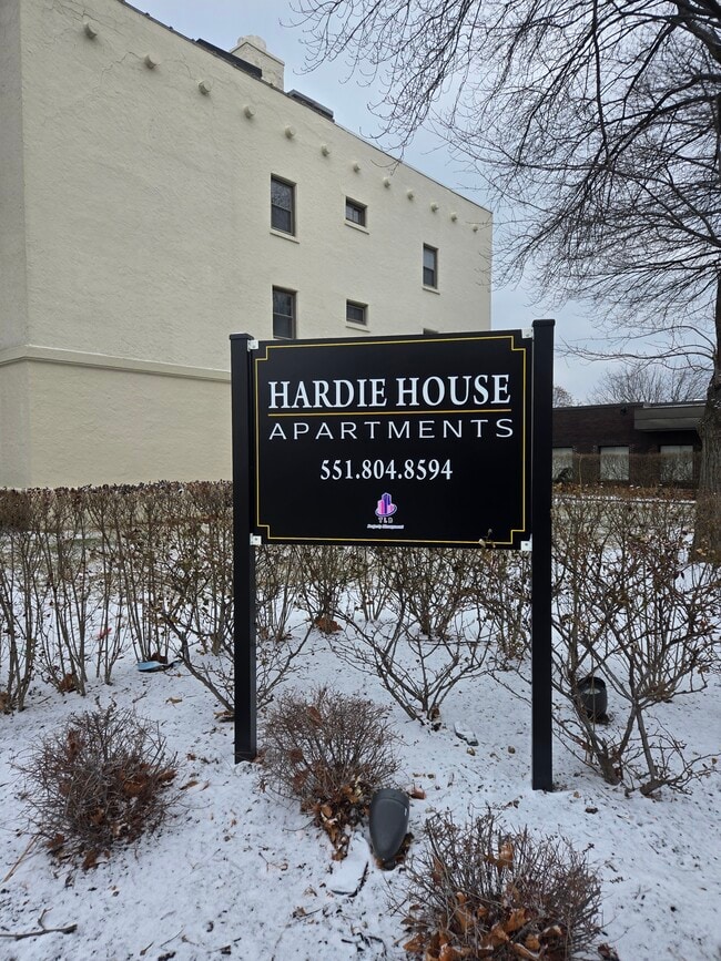 Contact Number - Hardie House Apartments