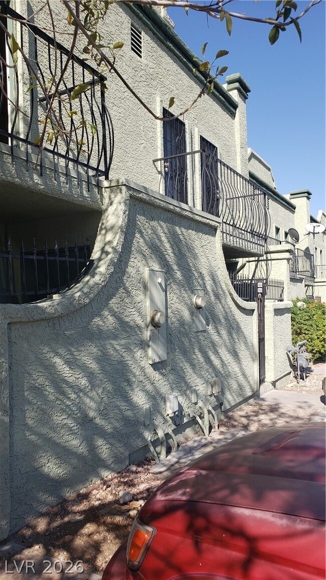 Photo - 7030 Burcot Ave Unit C105