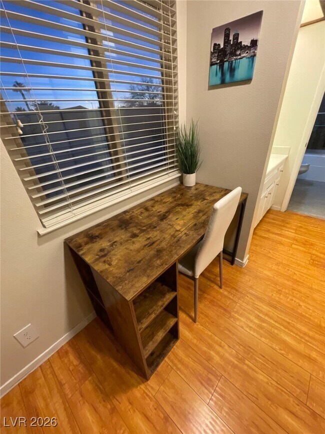 Photo - 5243 S Placentia Pkwy