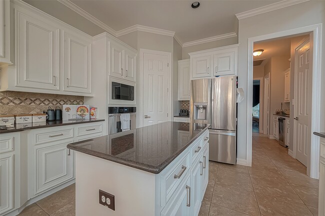 Photo - 8807 Stones Throw Ln