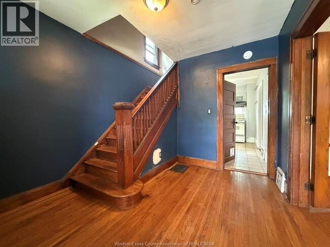 Photo - 1411 Dougall Ave
