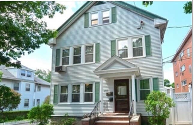 Building Photo - 4765 Washington St Unit 2