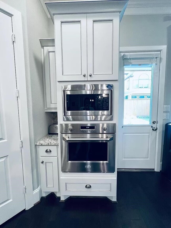 Photo - 8608 Costmary Ln