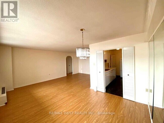 Photo - 130 Neptune Dr Unité 905