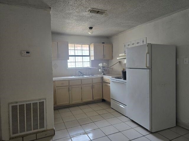 Photo - 2016 S India Ave