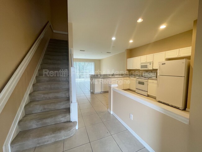 Photo - 8430 Village Edge Cir