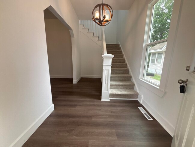 Photo - 109 E St NW