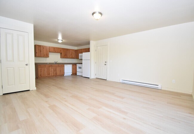 Photo - 807 W Villard St Unit 19