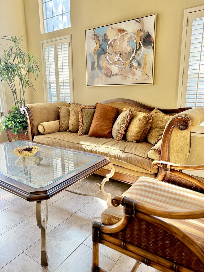 Photo - 2356 Cll Petula