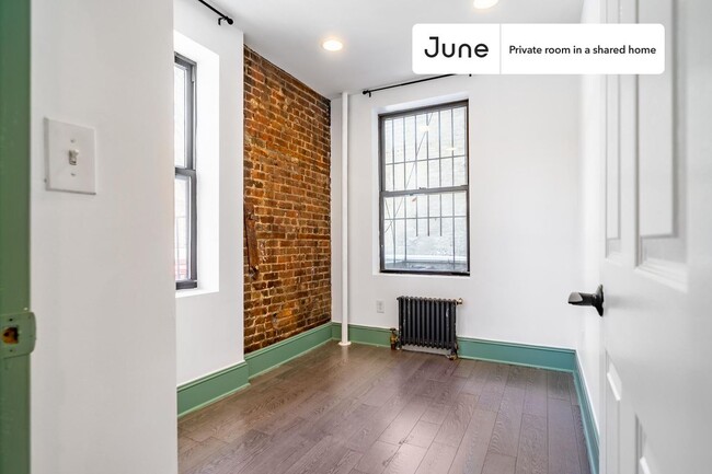 Photo - Private bedroom in 2 bed/1 bath Home Unit A