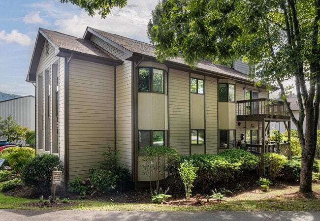 Photo - Asheville Condo Rental-Racquet Club