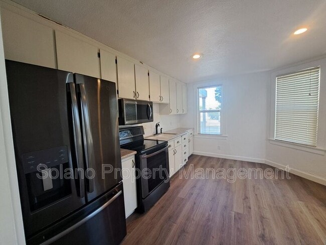 100 Luzena Ave Unit 100