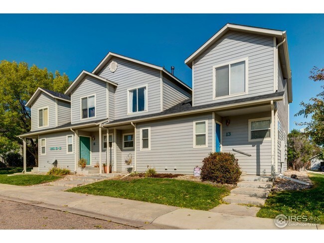 Photo - 2950 Neil Dr