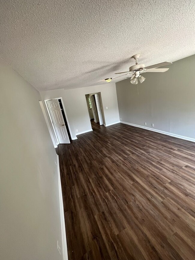 Photo - Ash Street Ext (807) Unit A