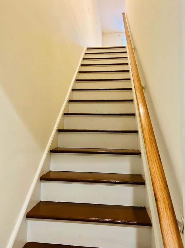 5 Broad St Unit 2