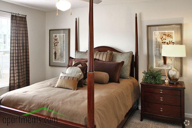 Bedroom - Burke Ridge Crossing