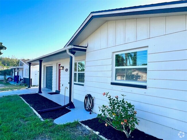 Building Photo - 3543 Kingsbury Dr Rental