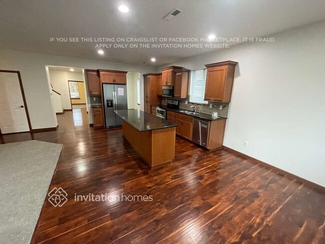 Photo - 109 Ames St NE