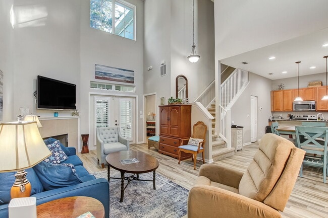 Photo - 1974 Amelia Grn