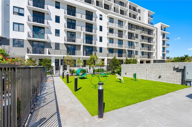 Photo - 208 N Federal Hwy