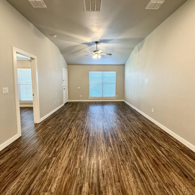 Photo - 2108 N Jayton Ave