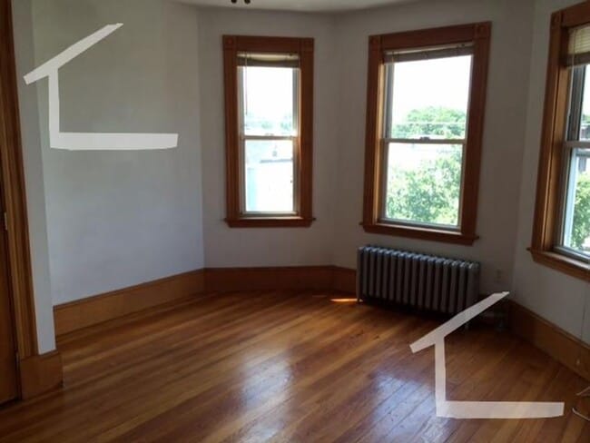 Photo - 47 Litchfield St