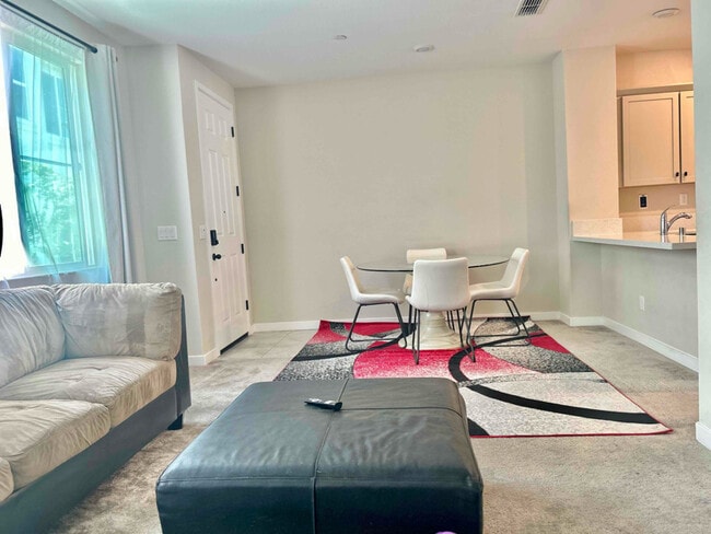 Photo - 5301 E Commerce Way