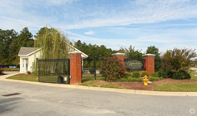 Woodlake Apartments