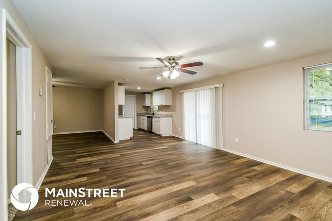 Photo - 1349 Eagle Cove Rd N