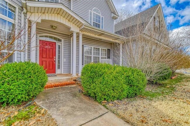 212 Tisbury Rd