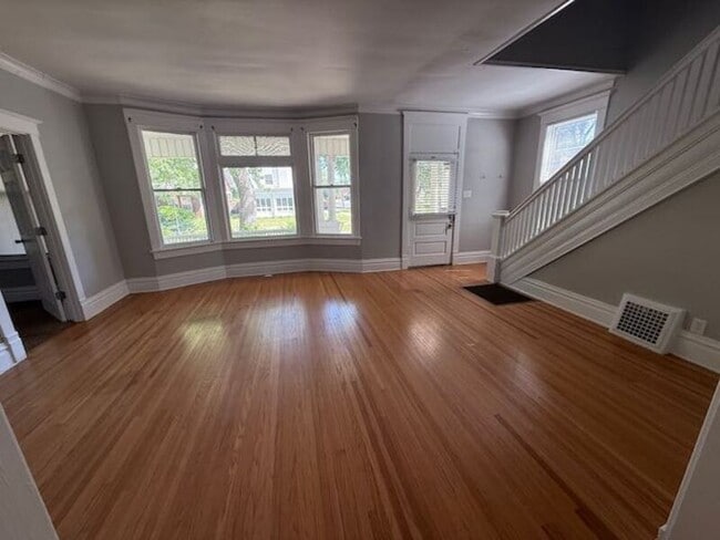 Photo - 1600 W Callender Ave