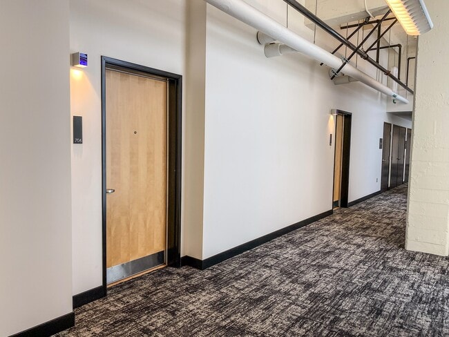 Photo - 1400 NW Irving St Unidad Avenue Lofts - Top Floor