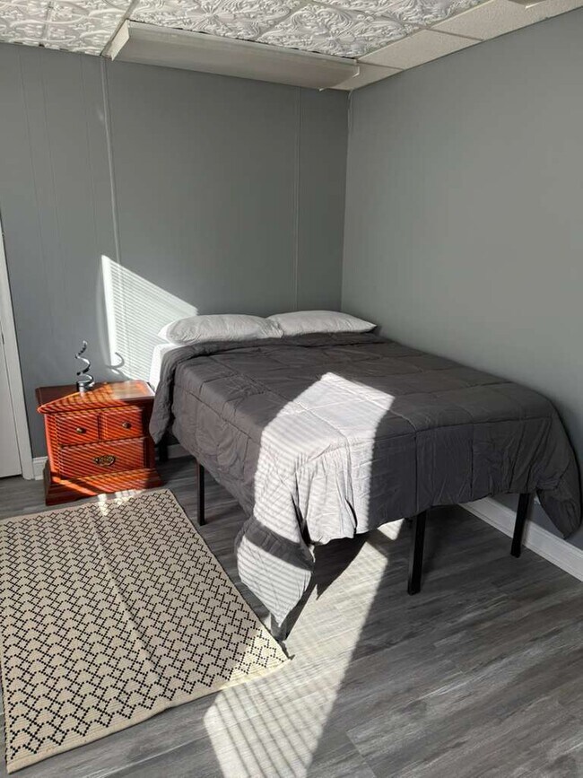 Photo - 17604 Virginia Ave